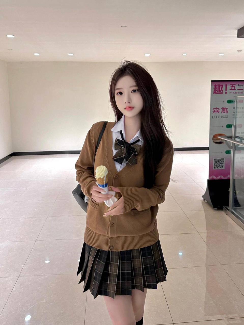 I am in Beijing ?W?Newcomer   Occasionally part-time job | Beijing Escort Girls - Beijing Escort Photo 2 | Escort Girls China